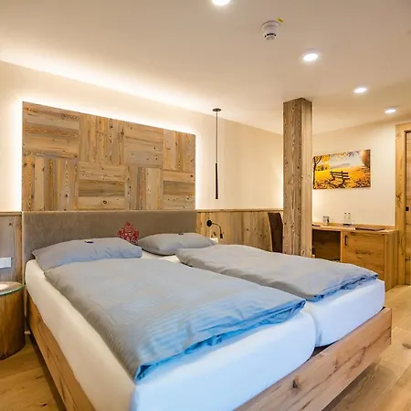 Hotel Friedenseiche 4*