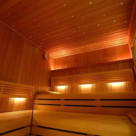 Friedenseiche فندق 4*